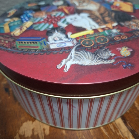 Christmas Cats Nesting Tins Containers - Picture 5 of 12
